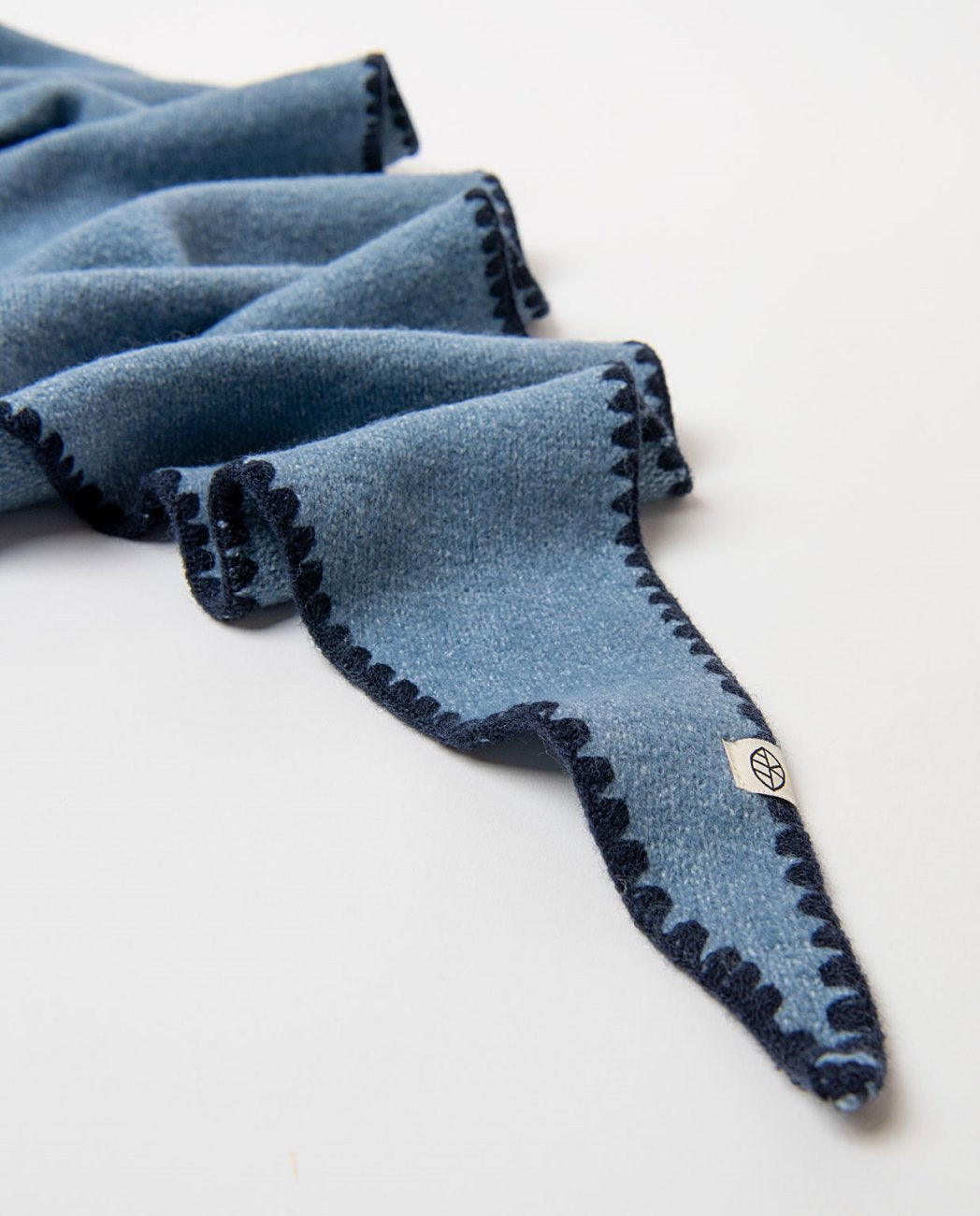 Bandana de punto con festón Azul Empolvado Surkana