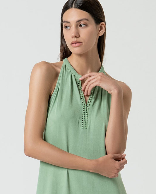Vestido largo sin mangas y abertura frontal Verde Surkana