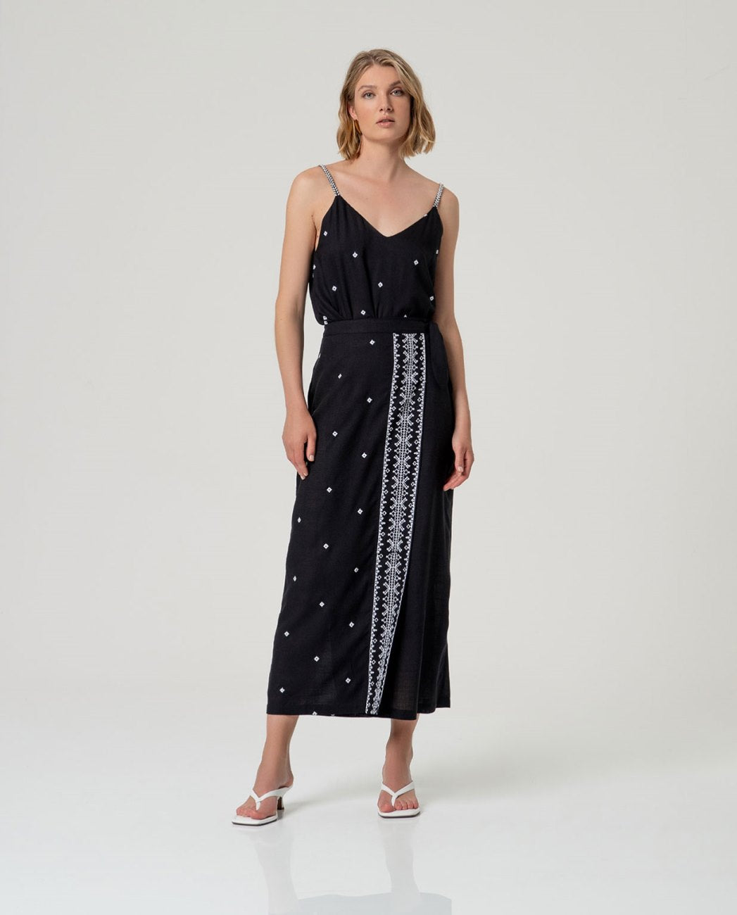 Top tirantes negro Surkana