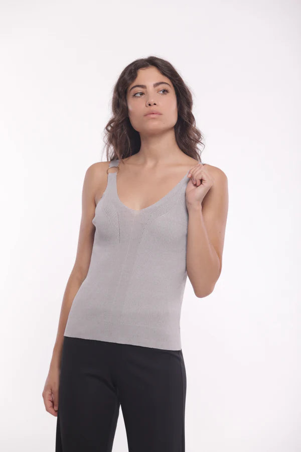 Top anillo tiranta gris Mimi Mua