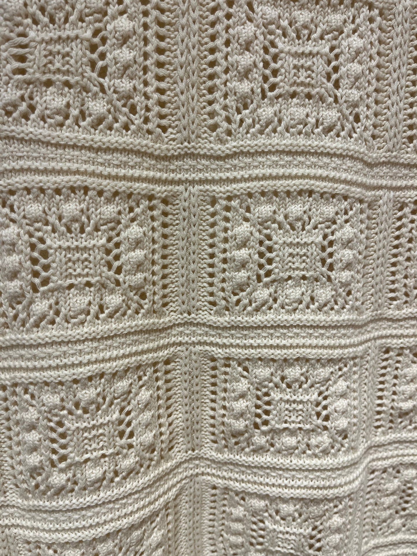 Chaleco punto crochet blanco roto Luna Llena