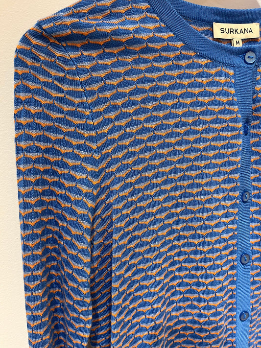 Cárdigan entallado cuello caja y bajo con volante Azul Surkana