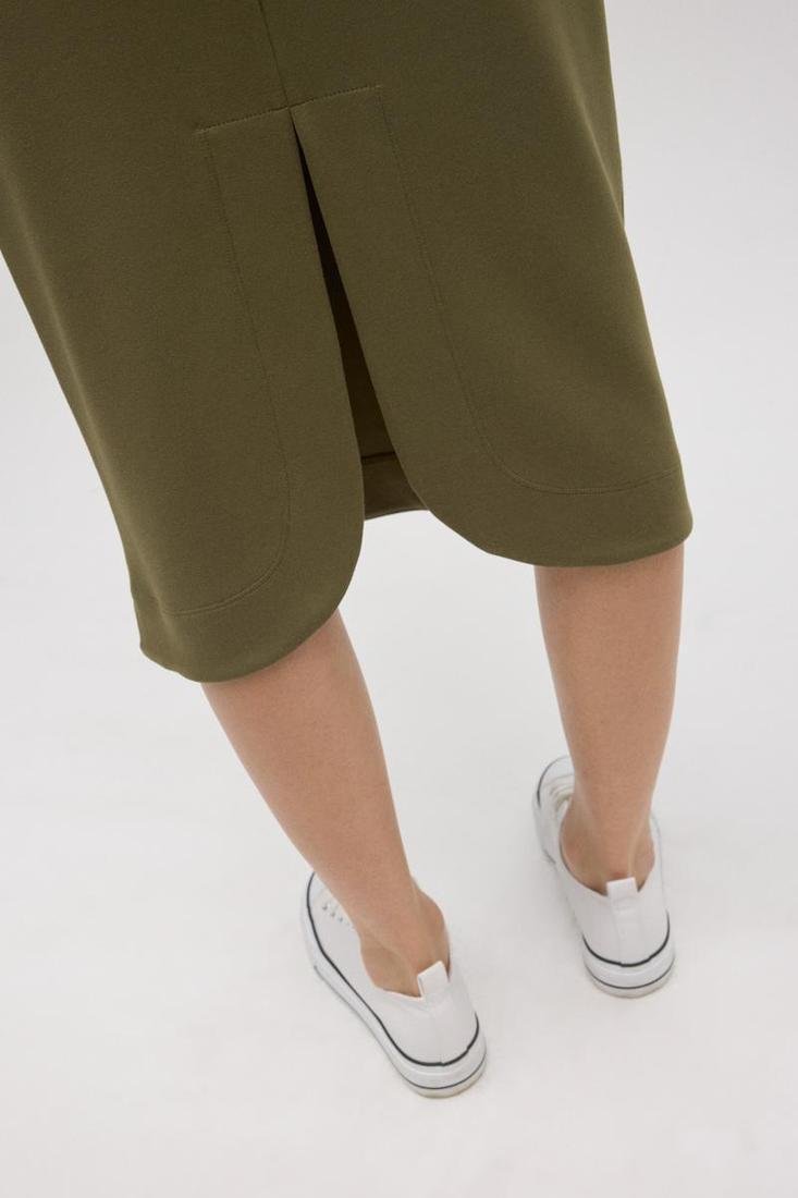 Falda kaki