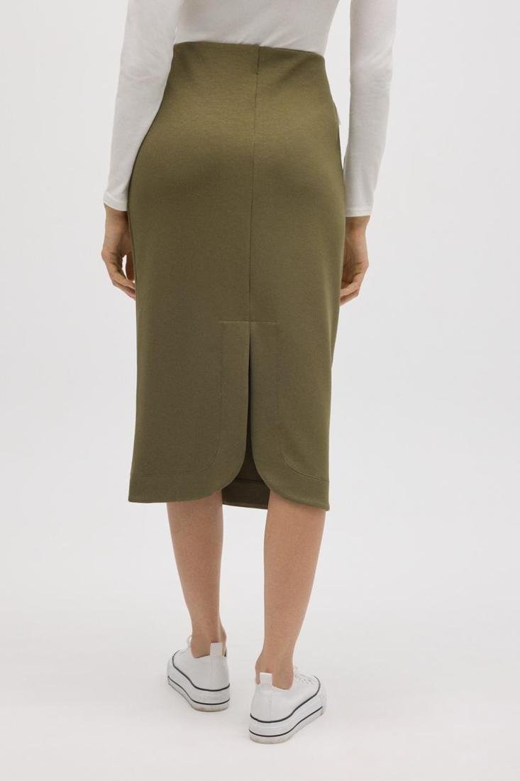 Falda kaki