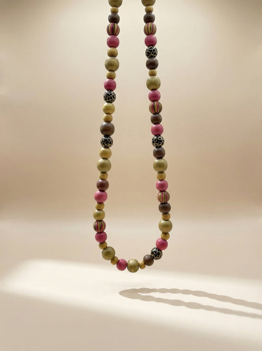 Collar bolas pequeñas hilo fucia/kaki Surkana
