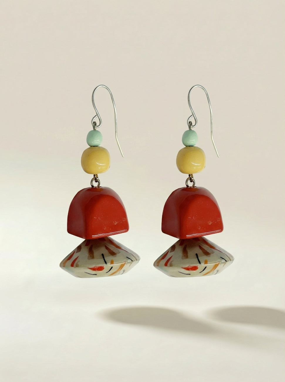Pendientes coral/crudo/verde Coral Surkana