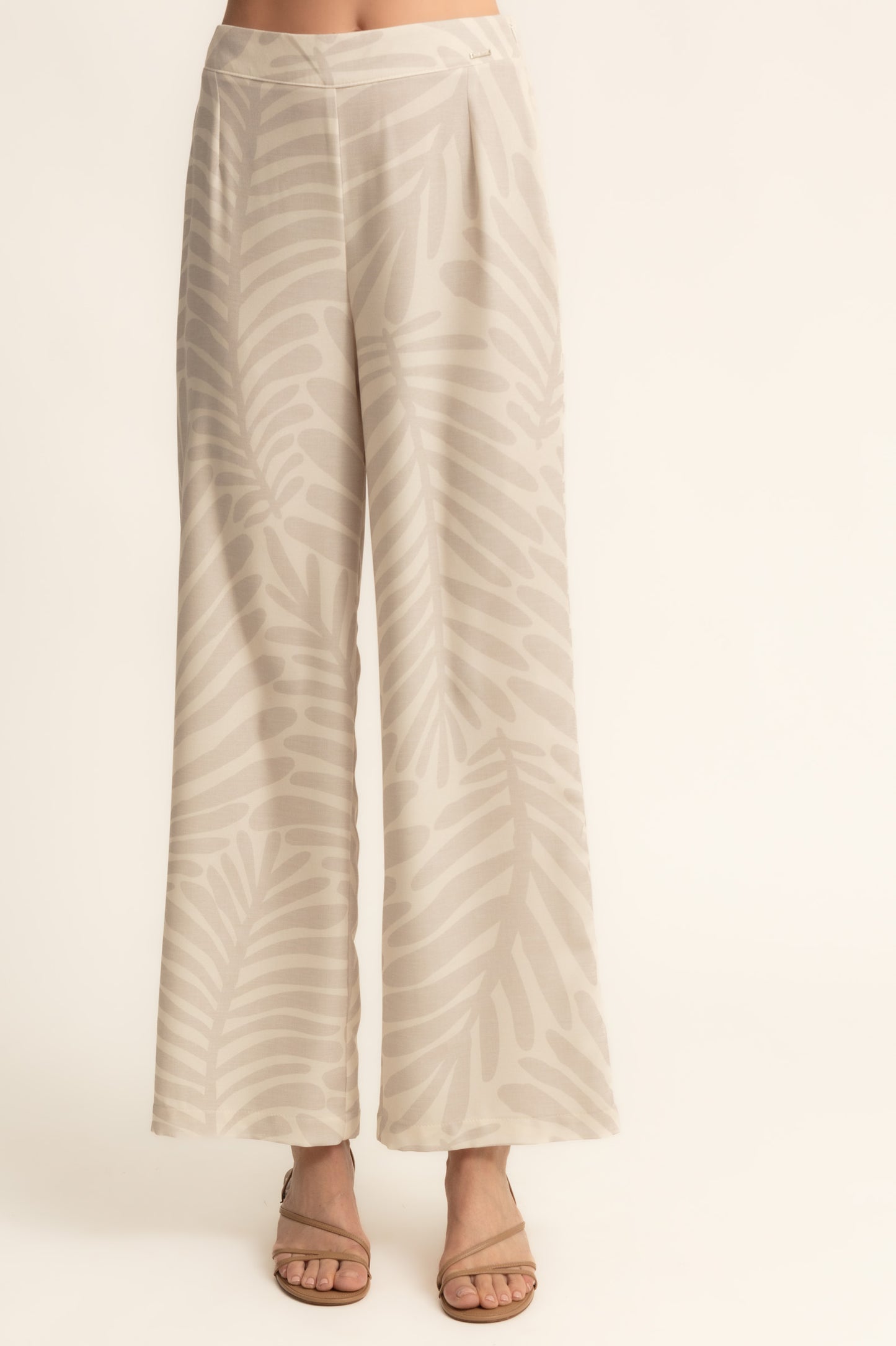 Pantalón estampado hojas beige marfil