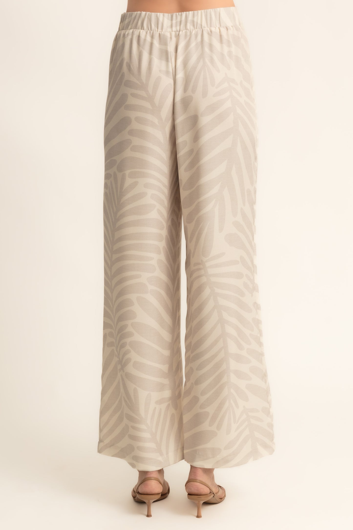 Pantalón estampado hojas beige marfil