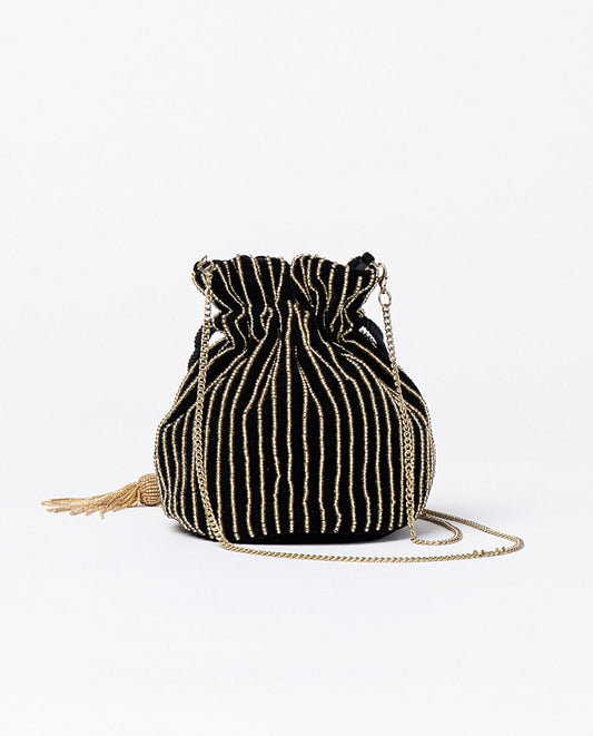 Bombonera de terciopelo bordada con beads Negro Surkana