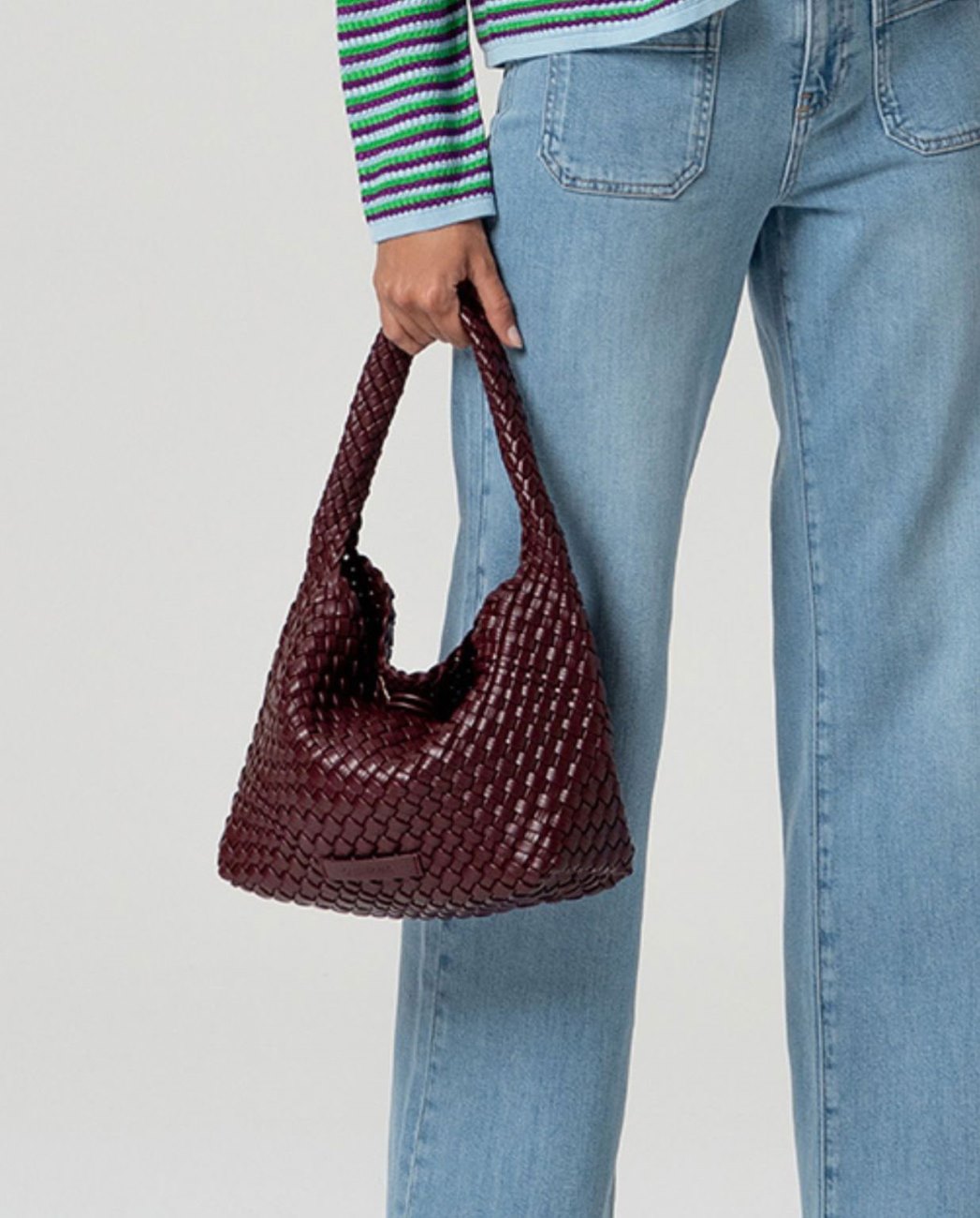 Bolso de hombro trenzado burdeos Surkana