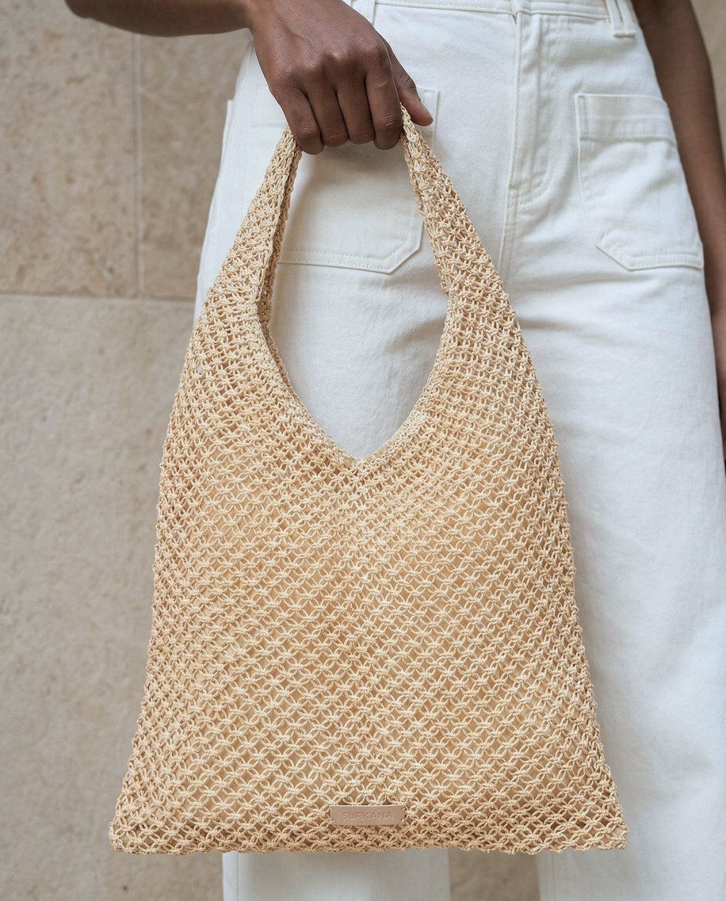 Bolso hombro de rafia hecho a mano Arena Surkana
