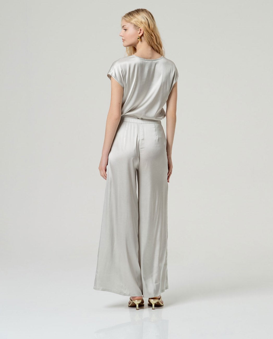 Pantalón ancho gris Surkana