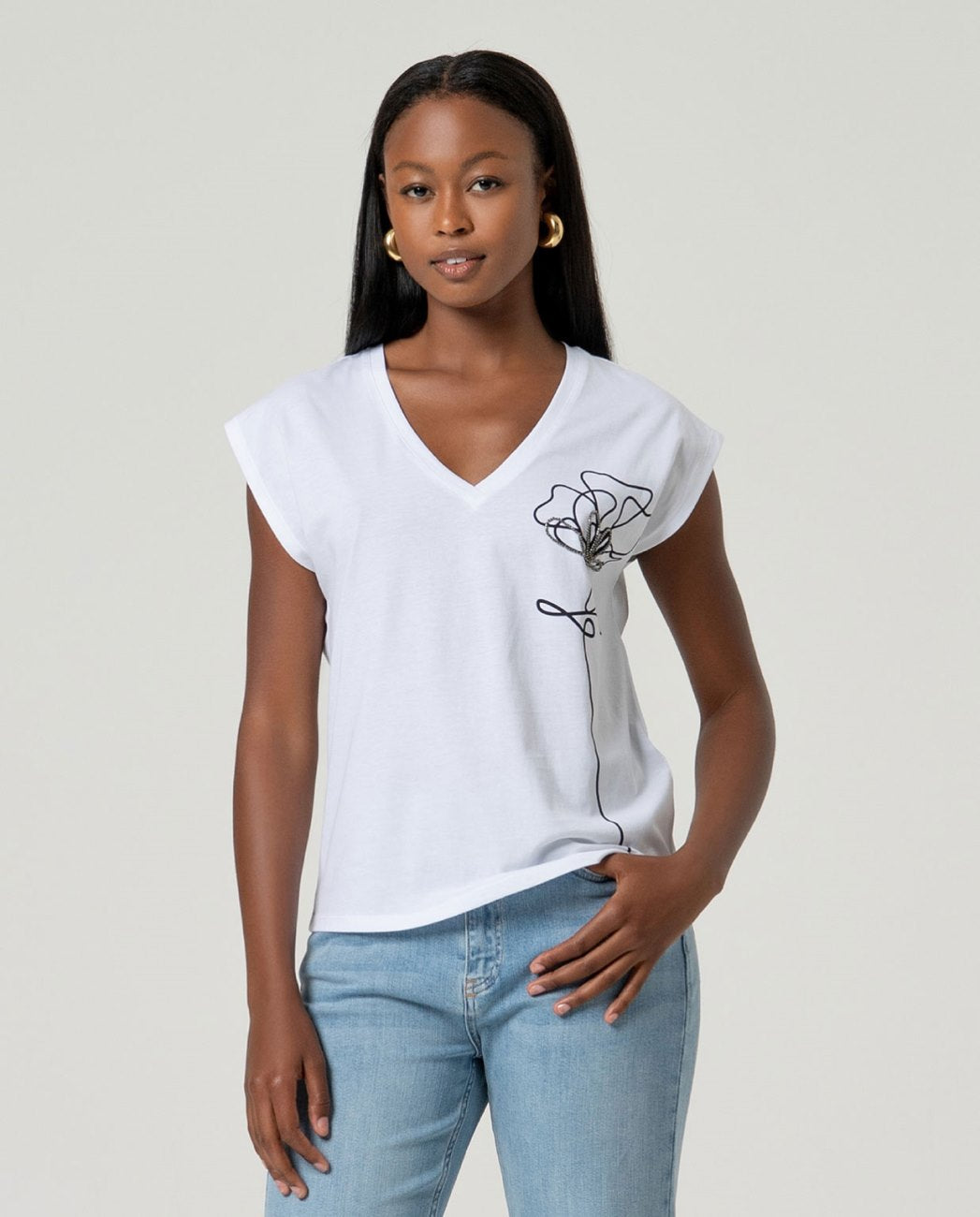 Camiseta blanca sin mangas escote V Surkana