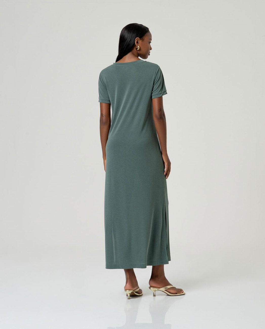 Vestido largo con aberturas,escote pico Verde kaki Surkana