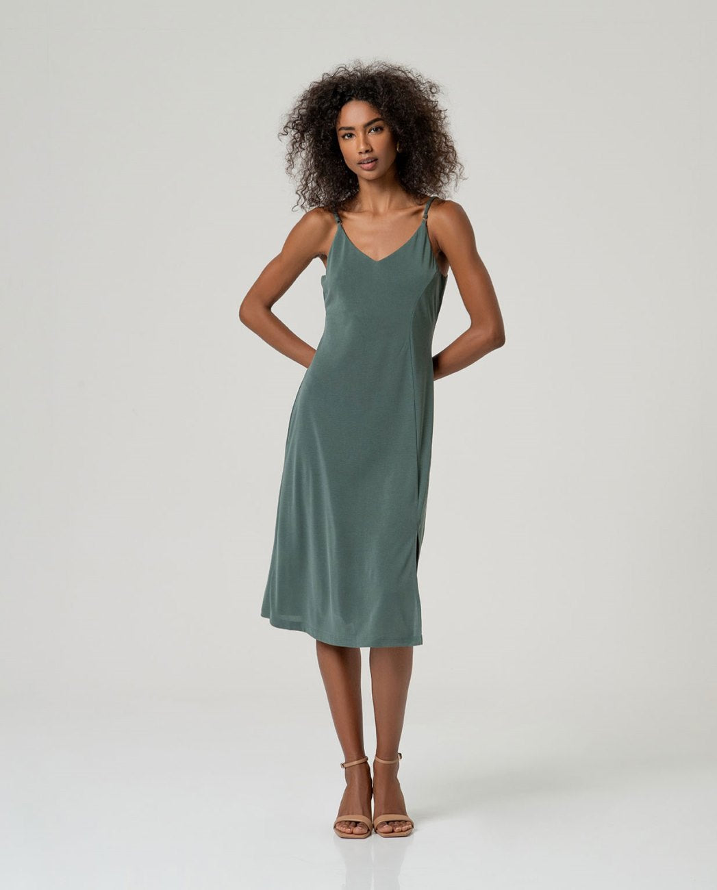 Vestido midi de tirantes con abertura Verde Botella