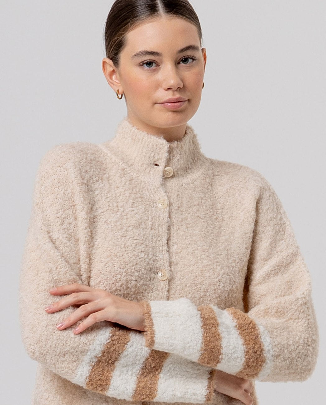 Chaqueta escote chimenea con motivo Beige Surkana