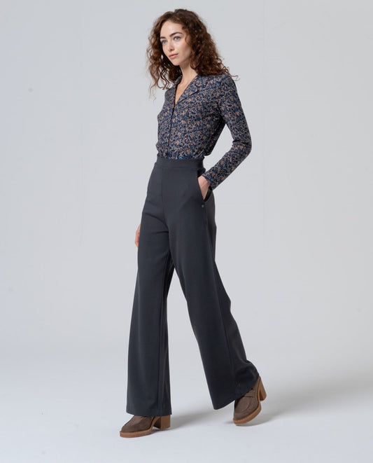 Pantalon con detalle en cinturilla Gris oscuro Surkana