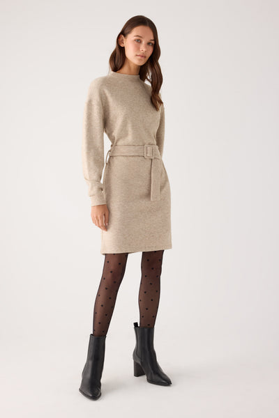 Vestido cálido corto con cinturón ajustable beige