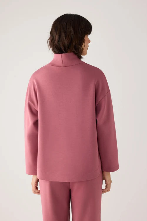 Jersey afelpado cuello alto con cordones rosa