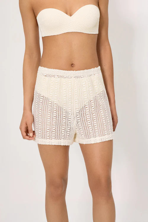 Short calado marfil
