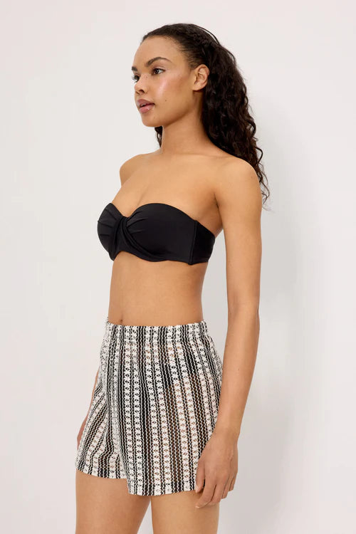 Short calado rayas
