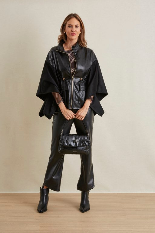Poncho capa polipiel negro amichi