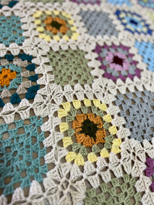 Manta ganchillo hecha a mano multicolor