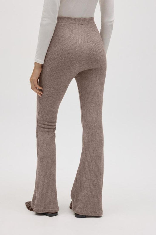 Pantalón taupé