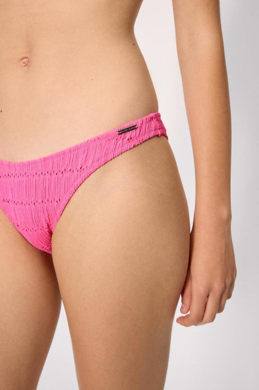 Bikini triángulo calado rosa