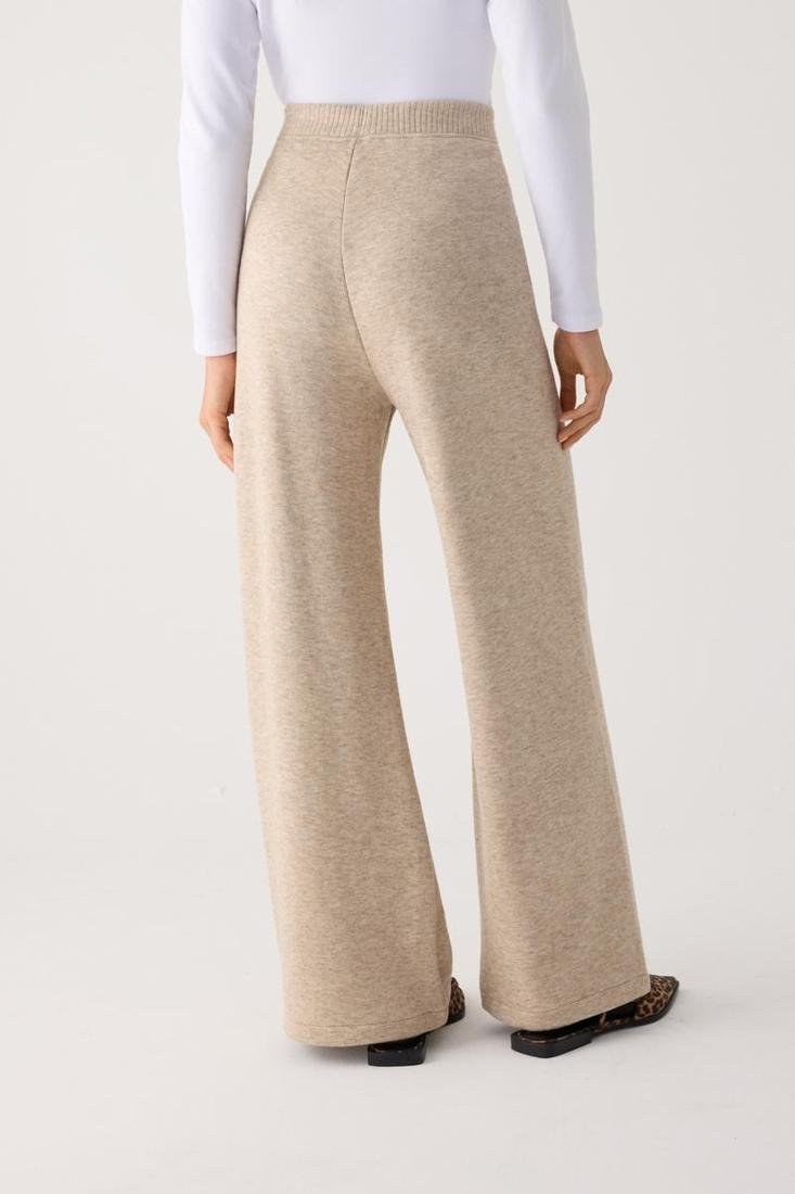 Pantalón camel punto