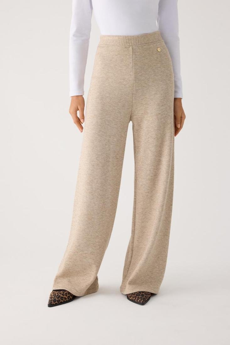 Pantalón camel punto