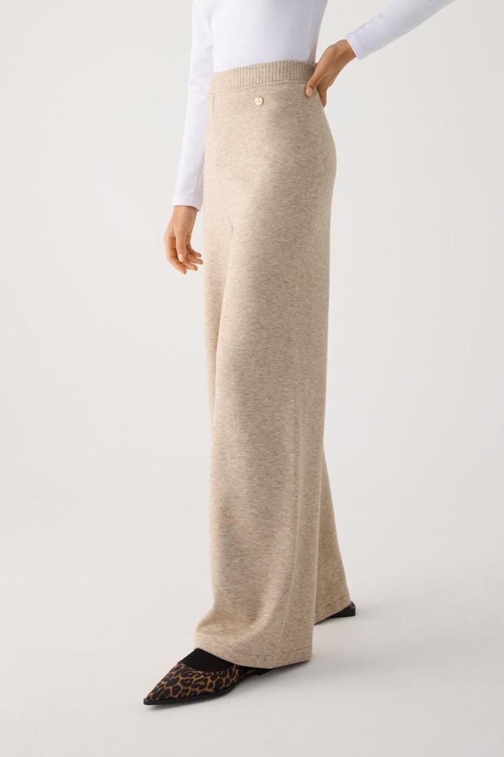 Pantalón camel punto