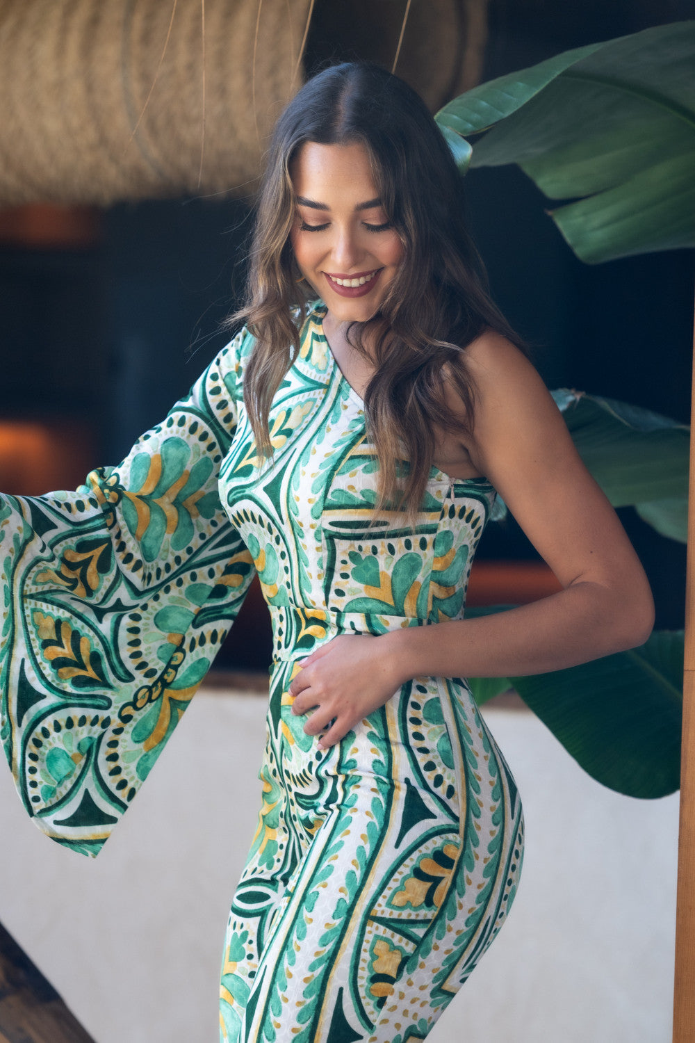 Mono asimétrico estampado verde