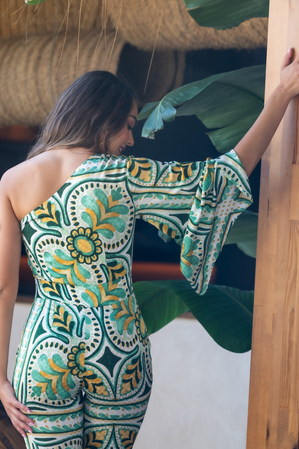 Mono asimétrico estampado verde